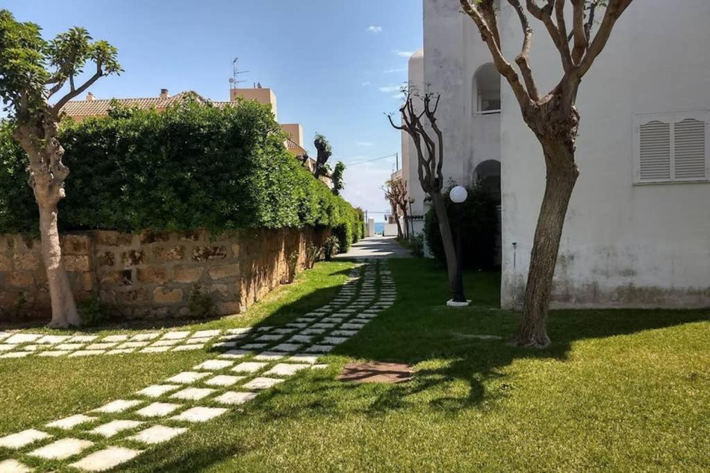 2 Bedroom, Sea Front Complex W Pool And Private Garden Jávea Kültér fotó